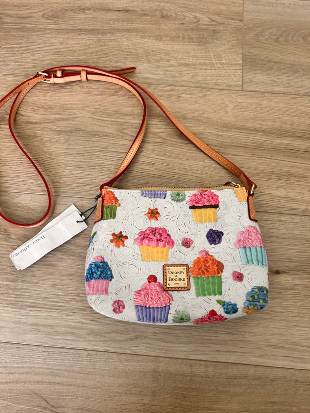 White Dooney & Bourke Red Interior Crossbody Pouchette with Tan Trim